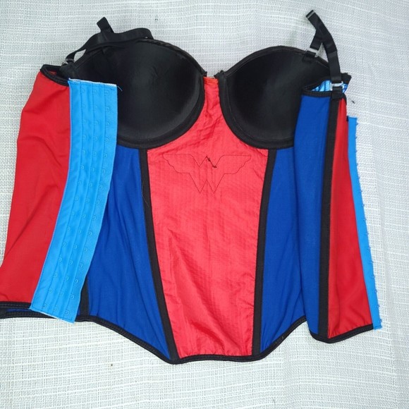 DC Wonder Woman Corset Bustier With Skirt & Accessories Halloween Cosplay Adult - Picture 6 of 16
